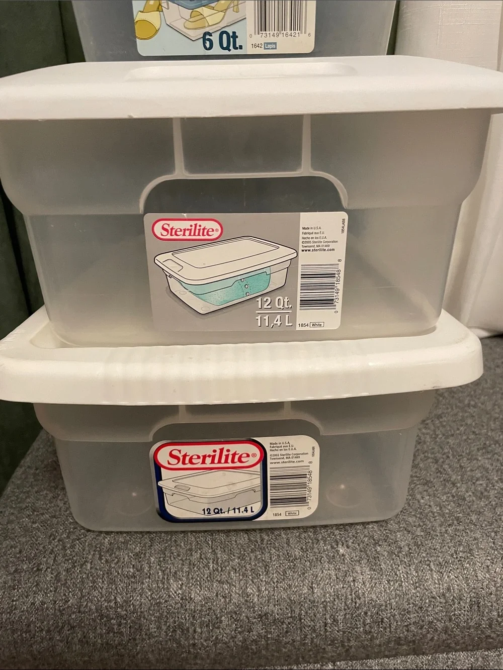 Set of 4 STERILITE Plastic Storage Containers or Bins with Lids Lightly Used